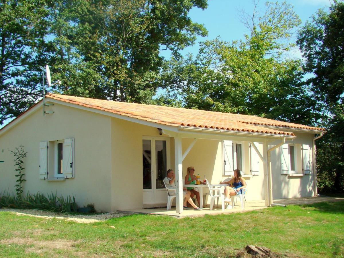 Etang Vallier Resort Brossac Zewnętrze zdjęcie